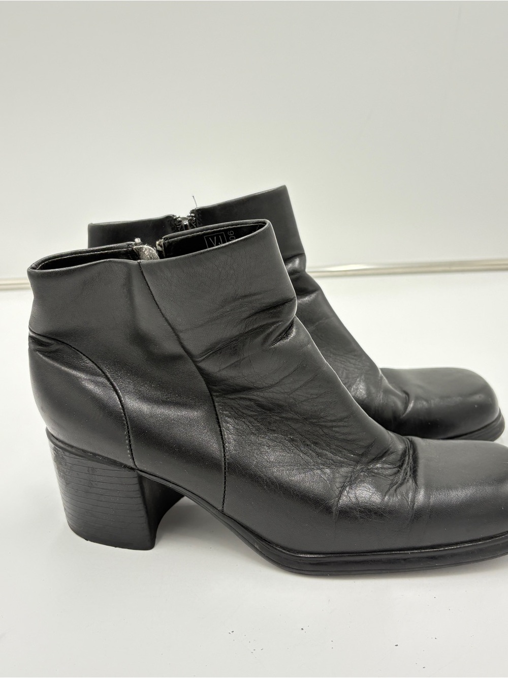 Vintage Witchy Whimsigoth Square Toe Block Heel Ankle Boots Covington Women’s 8